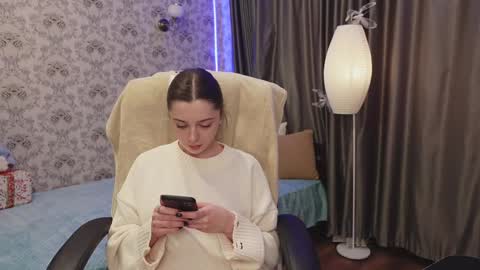 dinacandy online show from December 2024 11:32:01 AM