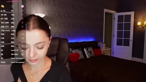 dinacandy online show from September 2025 10:19:02 AM