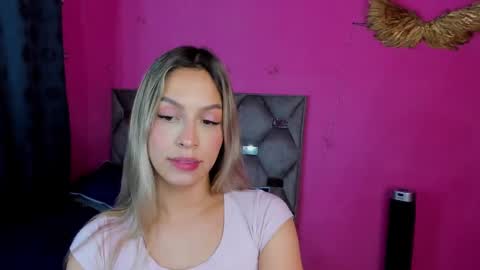 Snapshot of dione_sexyy chatting on March 2025 10:14:02 AM IG dionemontecarlo19 online show from March 2025 10:14:02 AM