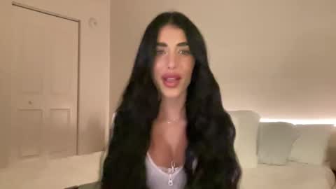 Diriany Isabel online show from November 2025 01:11:01 AM