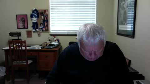 dirtrider195080438 online show from May 2026 09:57:02 PM