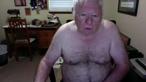 dirtrider195080438 online show from May 2026 01:06:01 PM