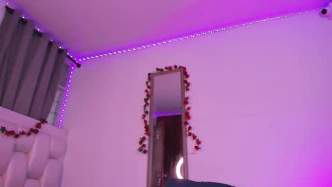 Samantha  online show from February 2026 07:07:01 PM