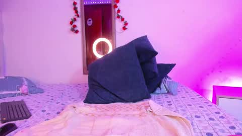 Samantha  online show from February 2026 07:13:02 AM