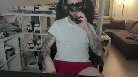 Robert online show from December 2024 10:06:01 PM