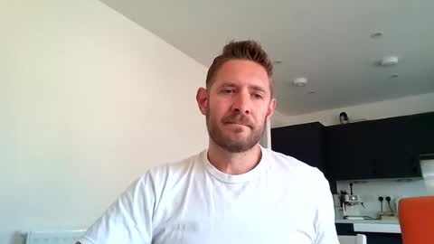 Snapshot of dirtylondon729 chatting on July 2026 09:29:02 AM Exhibitionist Ben online show from July 2026 09:29:02 AM
