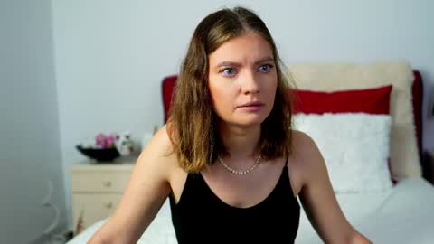 Snapshot of dirtystudentgirl chatting on June 2026 04:02:01 AM Chloe online show from June 2026 04:02:01 AM
