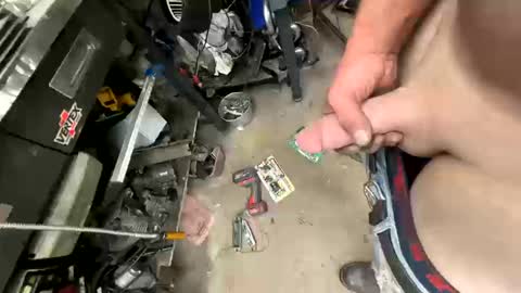 dirtywhite14 online show from October 2025 04:44:02 AM