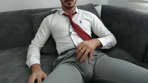 dirtyybooyy77 online show from October 2025 09:28:02 AM