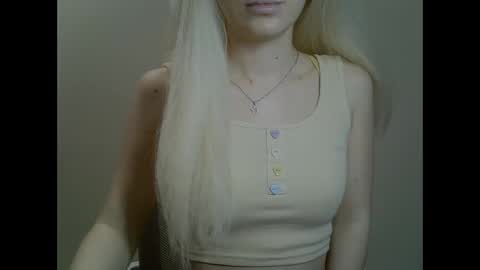 DitaMilton online show from January 2025 12:55:01 PM