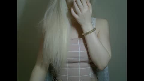 DitaMilton online show from February 2025 08:31:01 PM