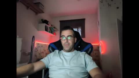 Snapshot of ditos_c chatting on December 2024 08:33:02 AM ditos_c online show from December 2024 08:33:02 AM