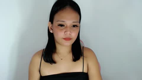 Snapshot of divinegoddness chatting on May 2026 04:56:02 PM Crystal mae online show from May 2026 04:56:02 PM