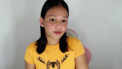 Snapshot of divinegoddness chatting on May 2026 07:11:02 PM Crystal mae online show from May 2026 07:11:02 PM