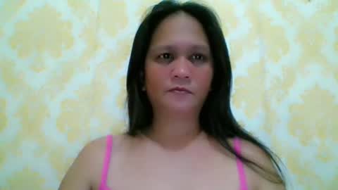 Snapshot of divinegrace10 chatting on February 2026 01:42:02 PM Divine Grace Close To Your Hear online show from February 2026 01:42:02 PM