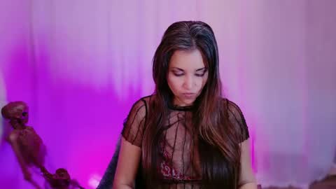 DivineLynn online show from February 2025 06:26:02 PM