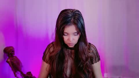 DivineLynn online show from February 2025 12:29:01 PM