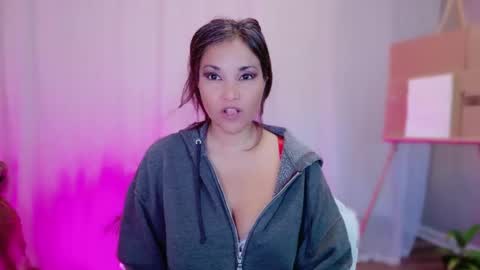 DivineLynn online show from February 2025 05:36:02 PM