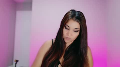 DivineLynn online show from October 2025 07:04:02 PM