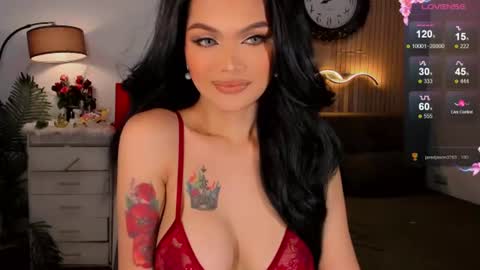 Snapshot of divinequeen chatting on June 2026 02:54:02 PM online show from June 2026 02:54:02 PM