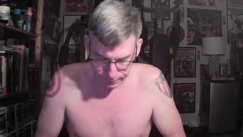 dix_handley_50 online show from April 2026 11:05:01 AM