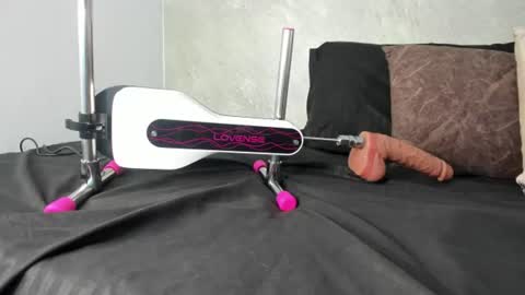 Snapshot of dixie_grey1 chatting on June 2026 02:56:02 PM Sofia online show from June 2026 02:56:02 PM