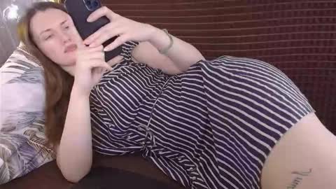 Dixiemiller online show from November 2025 09:06:02 PM