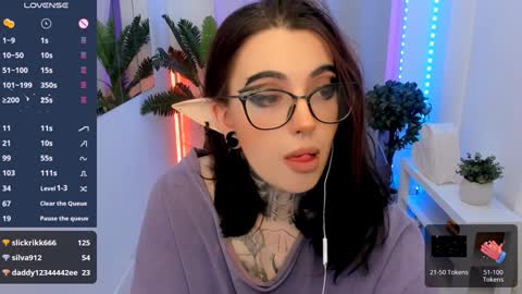 dixipixi_ online show from December 2024 08:30:02 AM