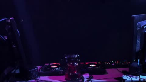 Adrian Arturo online show from February 2025 12:07:01 AM