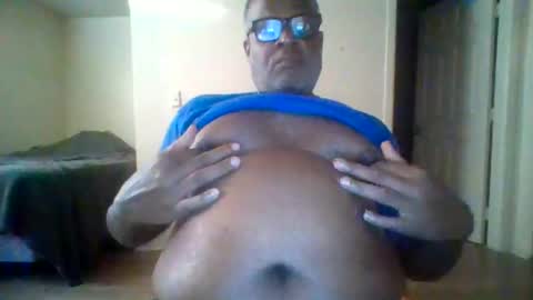 djbignuttsbrownass24 online show from February 2025 01:03:02 AM