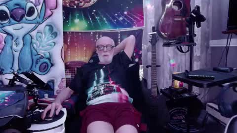 DJPointe online show from November 2025 11:31:01 PM