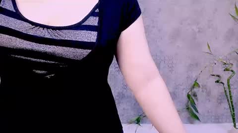 djullia online show from October 2025 06:19:02 AM