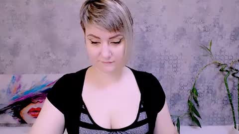 djullia online show from November 2025 06:12:02 AM