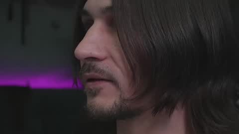 Snapshot of dl_raven chatting on January 2025 08:57:02 AM Silverhand online show from January 2025 08:57:02 AM