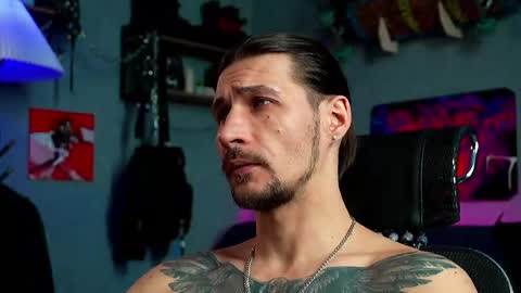 Snapshot of dl_raven chatting on February 2025 07:01:02 AM Silverhand online show from February 2025 07:01:02 AM