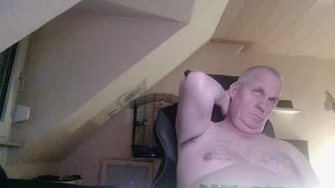 doggy2629 online show from November 2025 04:25:01 PM