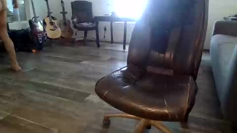 dogluc7 online show from October 2025 05:10:02 PM