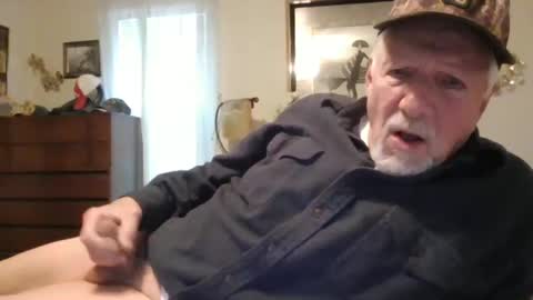 Snapshot of doingmyself69 chatting on February 2025 10:09:02 PM doingmyself69 online show from February 2025 10:09:02 PM