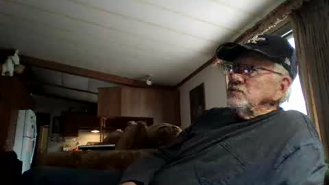 Snapshot of doingmyself69 chatting on November 2025 10:21:02 PM doingmyself69 online show from November 2025 10:21:02 PM