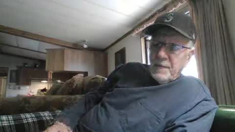 Snapshot of doingmyself69 chatting on February 2026 09:25:02 PM doingmyself69 online show from February 2026 09:25:02 PM