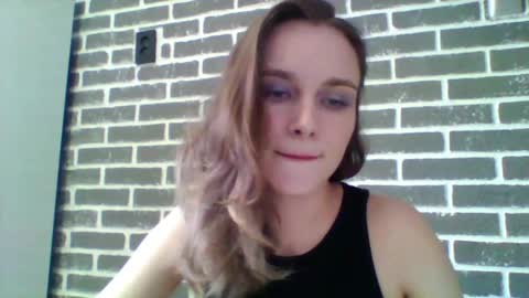 dolcezza_ online show from April 2026 12:36:02 PM
