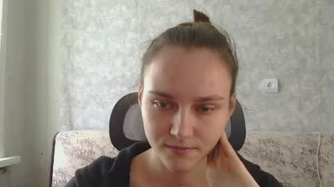 dolcezza_ online show from June 2026 11:12:02 AM