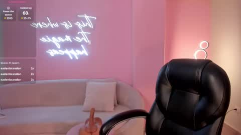 Dolcie  online show from February 2025 05:59:01 PM