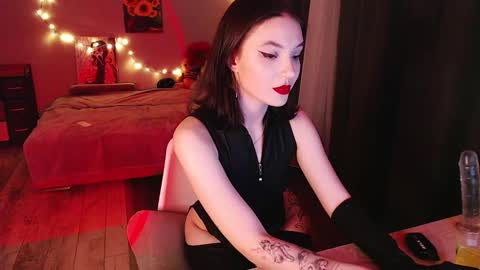 Snapshot of doll1_maiya chatting on December 2025 08:37:02 PM doll1_maiya online show from December 2025 08:37:02 PM