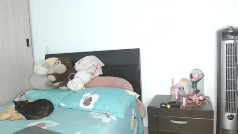 Auro and Santiago online show from February 2025 02:44:02 AM