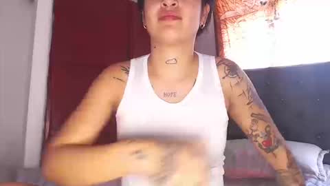 doll_and_thebrown online show from September 2025 05:24:02 PM