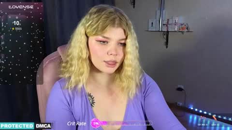 Snapshot of doll_chloe_ chatting on December 2024 11:05:01 PM Chloe online show from December 2024 11:05:01 PM