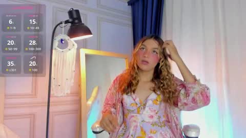 doll_isa_ online show from September 2025 07:47:01 PM