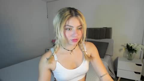 doll_oriana online show from September 2025 08:01:02 PM