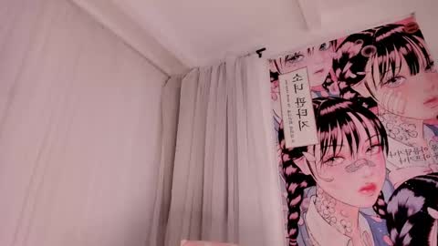 Snapshot of doll_venus chatting on March 2026 01:22:02 AM Roxana independent model can you help me reach 100 hands up uwu online show from March 2026 01:22:02 AM